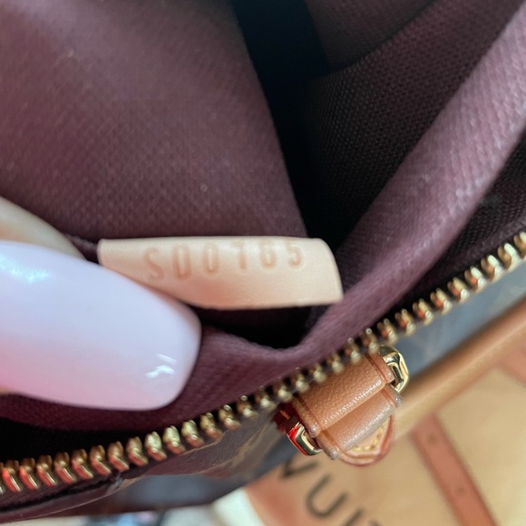 Louis Vuitton Turenne PM - Picture 2 of 7